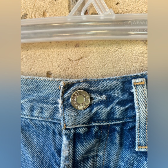 Agolde Dee Short in Turmoil - Picture 6 of 10